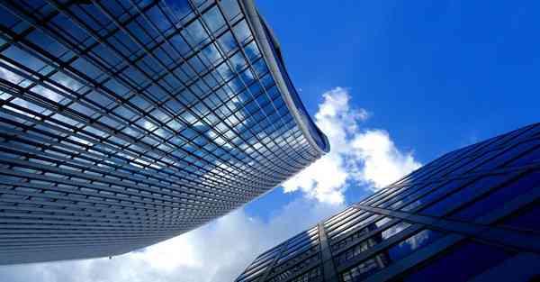 大数据动力中心：改变产业格局的引擎