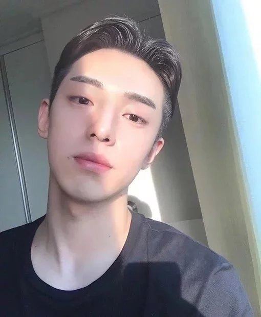李桦玛伦