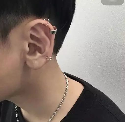 蓝露承琼